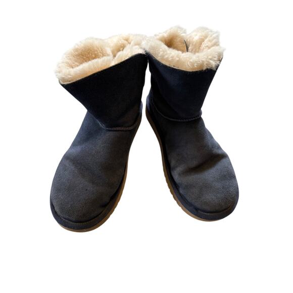 Koolaburra by UGS Blue faux fur lined boot- size 6 -gently used - Picture 1 of 7